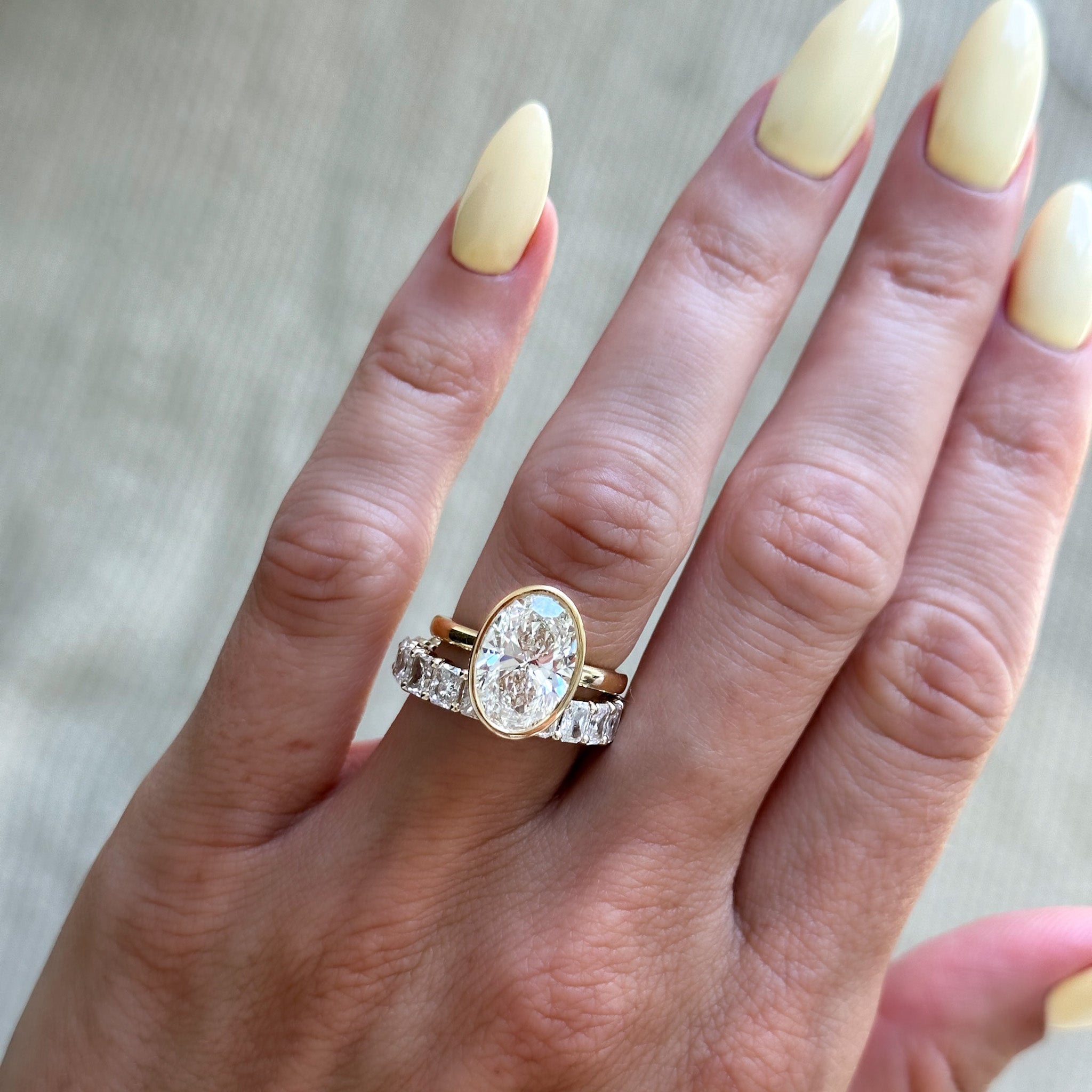 Penumbra Bezel Set Engagement Ring With Oval Cut