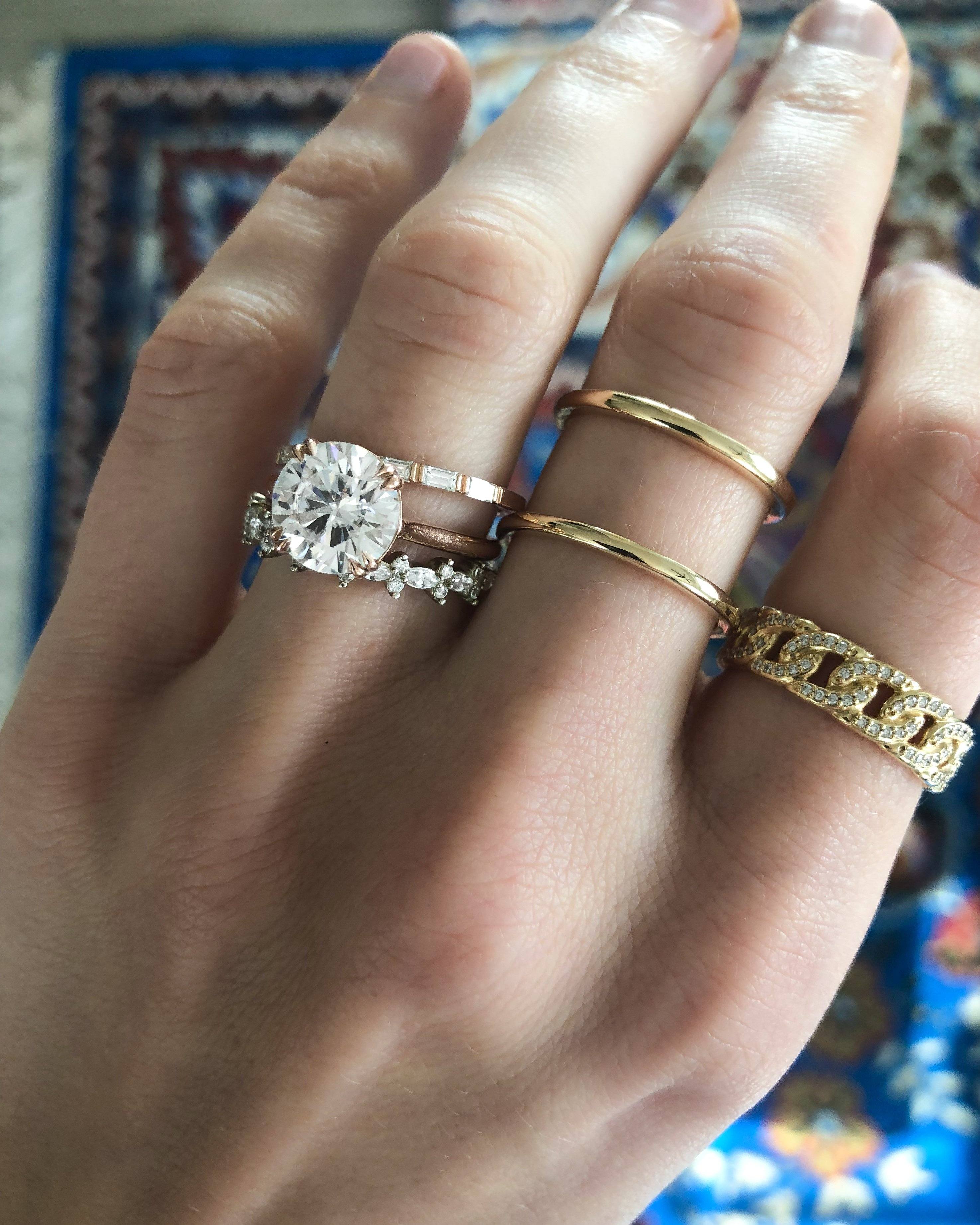 Signature Cathedral Solitaire Engagement Ring With Round Cut Diamond
